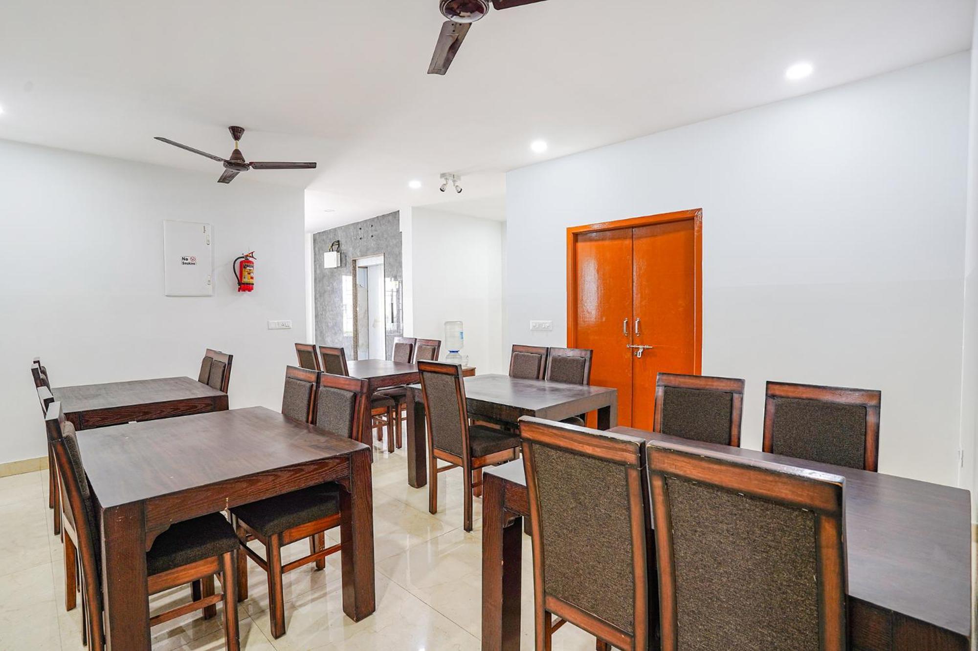 Fabhotel Rlv Green Palace - Nr Kengeri Satellite Town Bangalore Extérieur photo